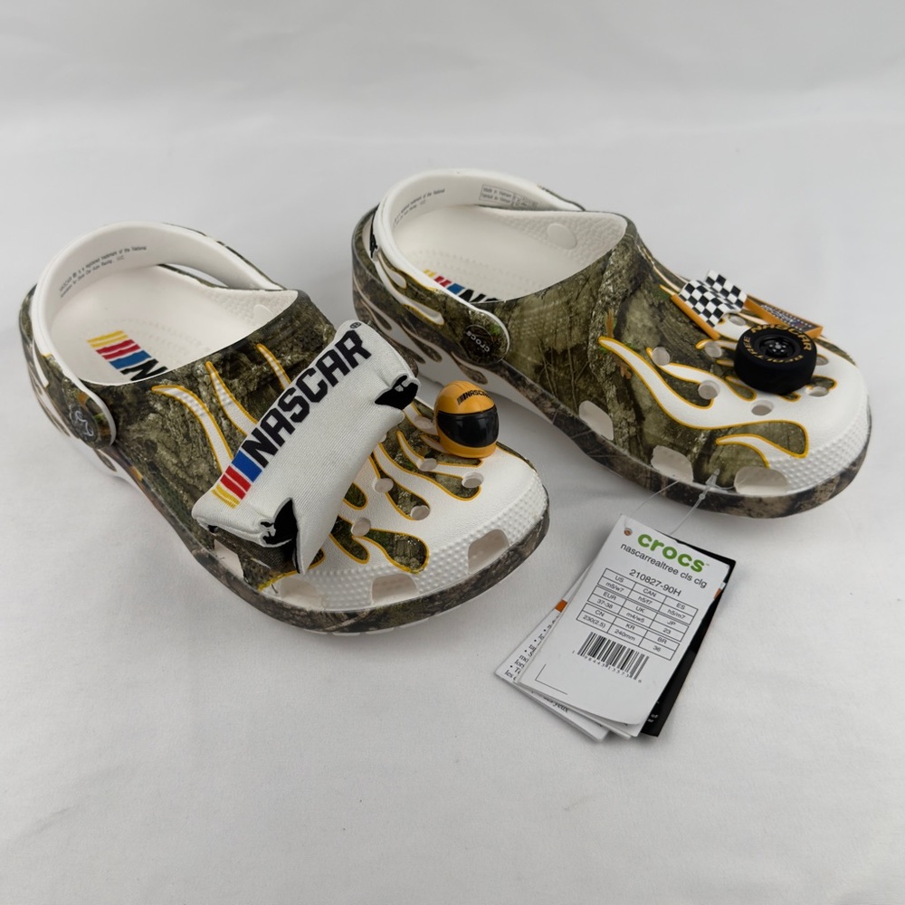 Crocs x NASCAR Realtree Camo Flame Classic Clogs M5/W7